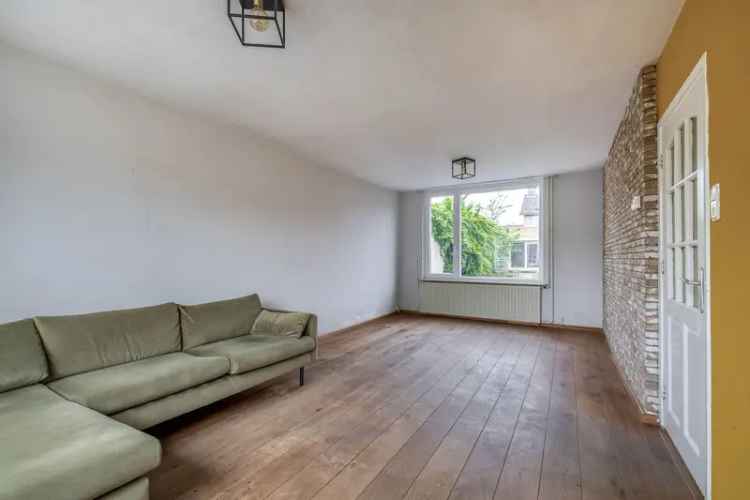 Hoekwoning te koop Waalwijk Bloemenoord