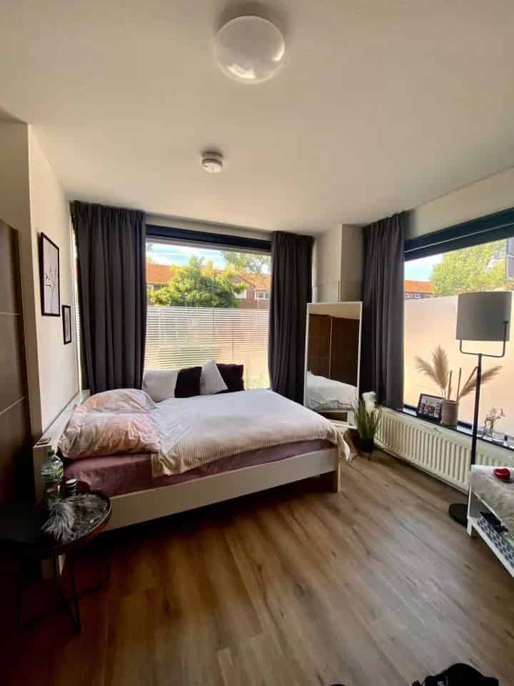 Studio Tilburg -  Nette studio met gedeelde keuken