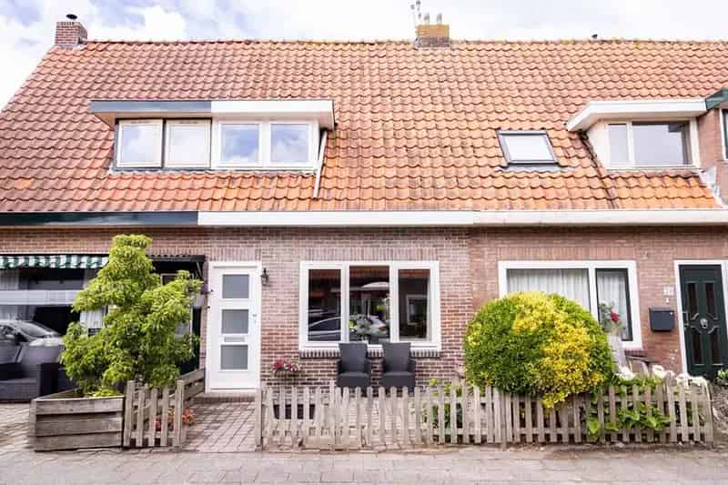 Instapklare Tussenwoning 3 Slaapkamers Moderne Badkamer