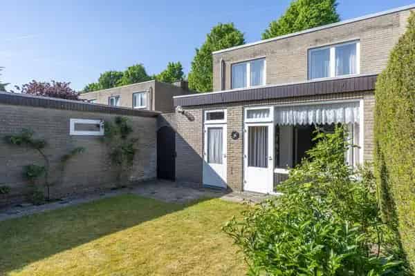 Halfvrijstaand woonhuis Geleen te moderniseren