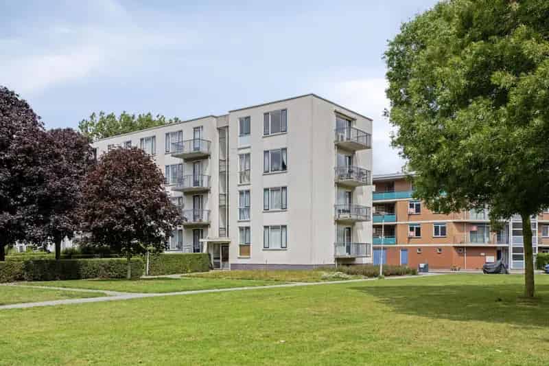 Te Koop: 2 Slaapkamers Appartement Overschie, Balkon, Vrij Uitzicht