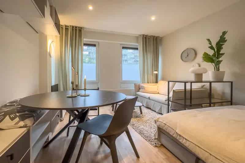 Amsterdamse Studio Appartement te Koop - Van Heenvlietlaan