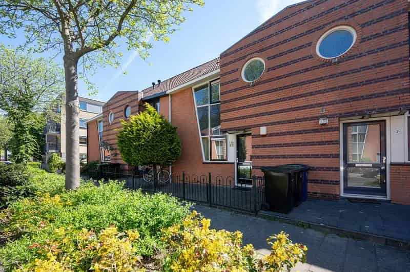 Ruime 4 Slaapkamer Eengezinswoning Almere Danswijk