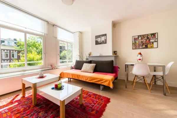 Amsterdam Jordaan Appartement 50m2  Grachten Uitzicht Moderne Keuken