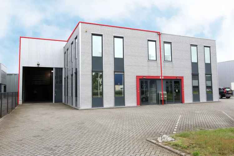 Bedrijfshal te huur Venray 341m2 Kantoor 140m2