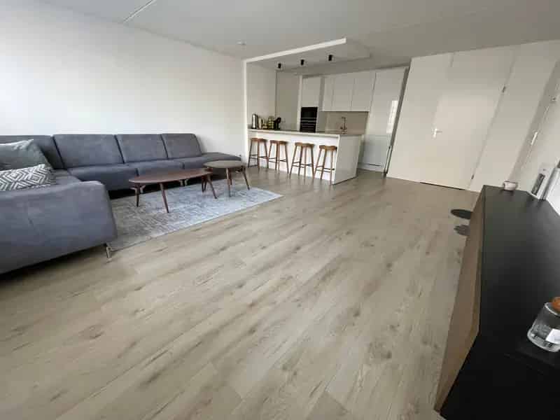 Modern 3-kamer appartement Schiedam gerenoveerd 2023