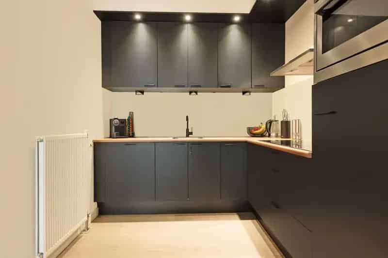 Huis te Koop Hooglanderveen: Ruime Middenwoning met 3 Slaapkamers