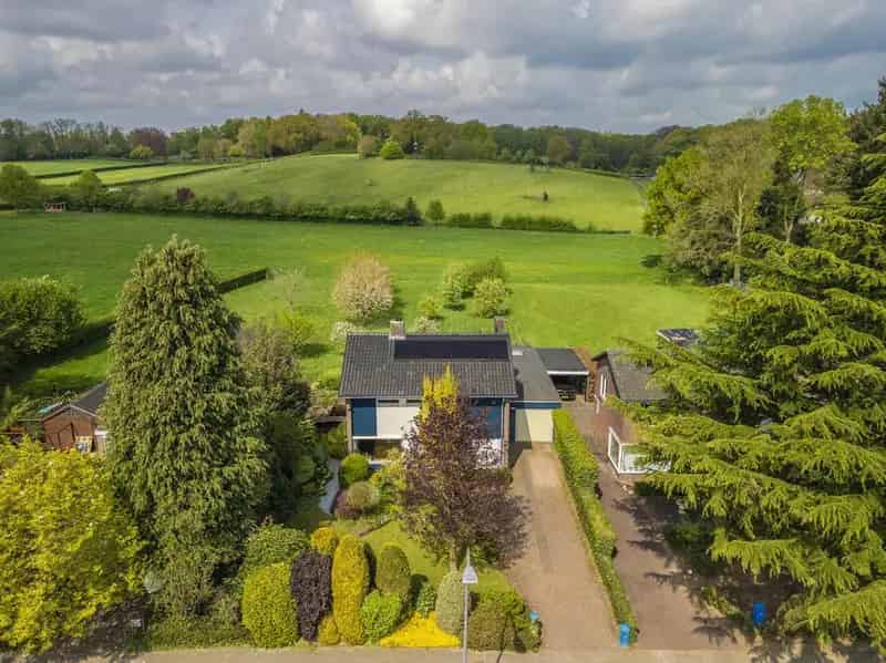 Vrijstaande woning Posbank weids uitzicht 3 slaapkamers 2190m2