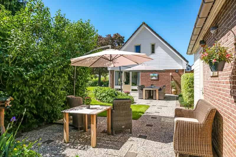 Vrijstaande woning Herveld  3 slaapkamers grote tuin garage carport