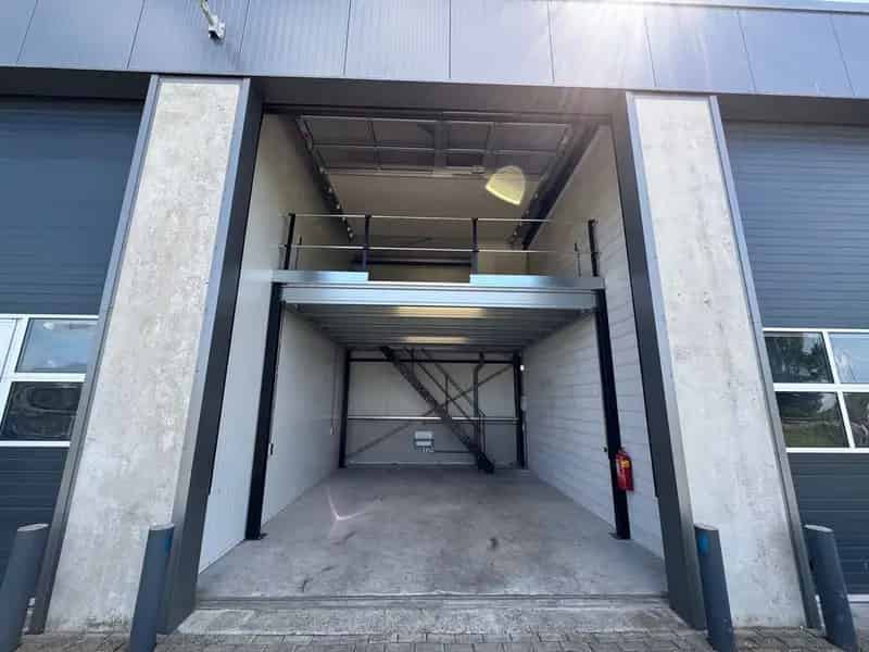 Bedrijfshal te Huur Etten Leur 59m2 Opslag Lichte Bedrijvigheid