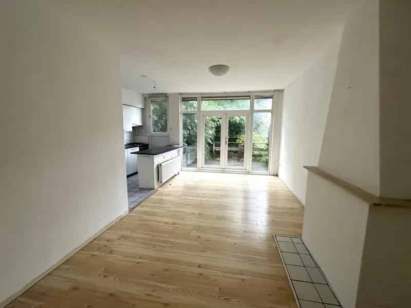 2 Kamer appartement Schiedam West nabij Metro te huur voor Studenten