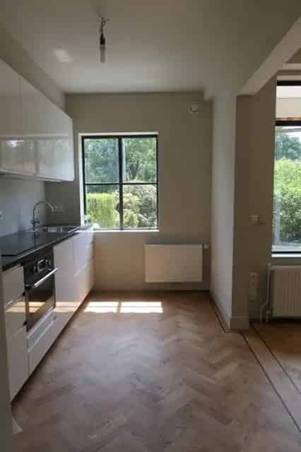 Bloemendaal Benedenwoning 80m2 4 Kamers