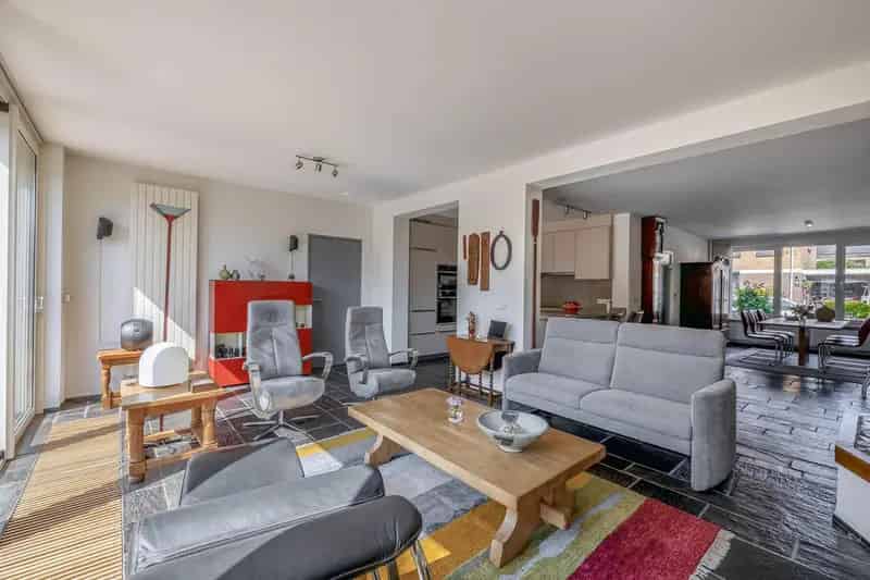 Ruime 4 Slaapkamers 2 Onder 1 Kapwoning Tegelen