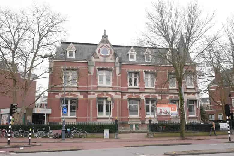 8-137 m2 Kantoorruimte te Huur Haarlem - Monumentale Villa