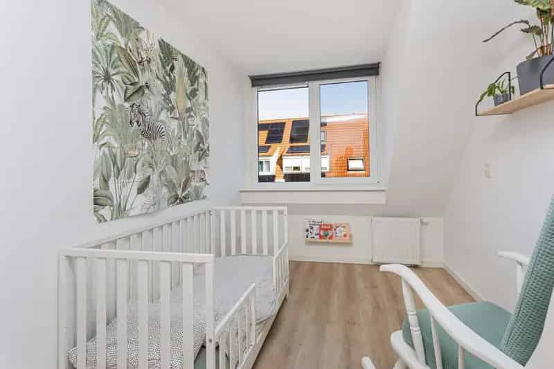 Moderne Tussenwoning Zwanenkamp 4 slaapkamers Luxe badkamer