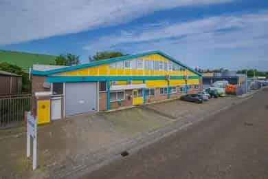 435 m2 Kantoor & 1438 m2 Bedrijfsruimte te Huur Arnhem