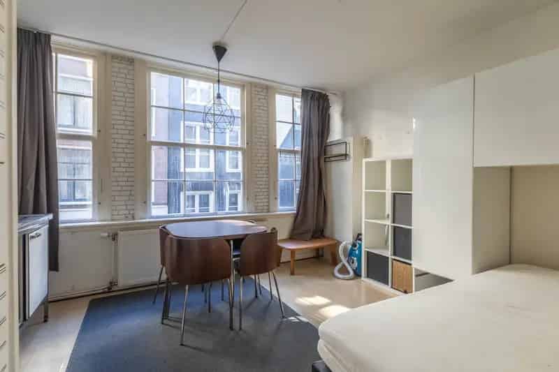 Amsterdamse Monumentale Bovenwoning 103m2 4 Verdiepingen