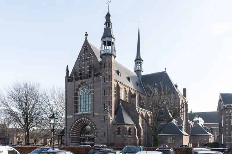 Kantoorruimte te huur Breda  Neogotische Basiliek