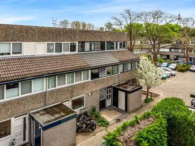 Gezinswoning Leiden Merenwijk 4 slaapkamers moderne keuken