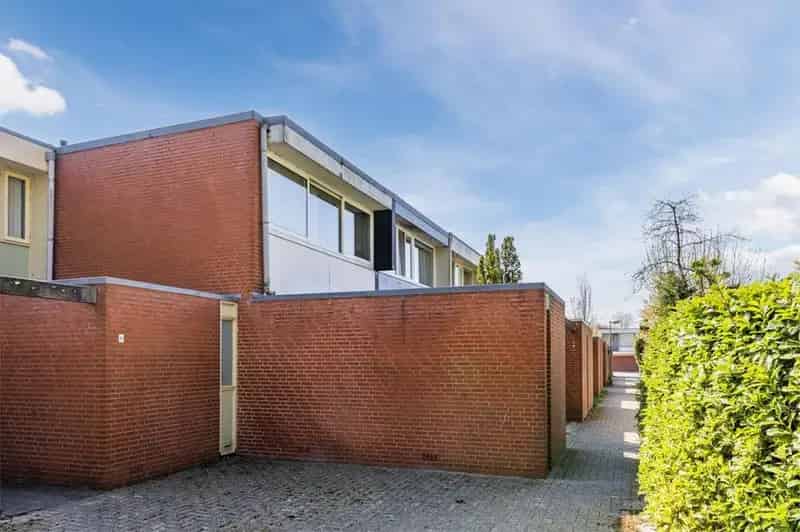 Ruime Gezinswoning met Zonnige Tuin in De Legmeer