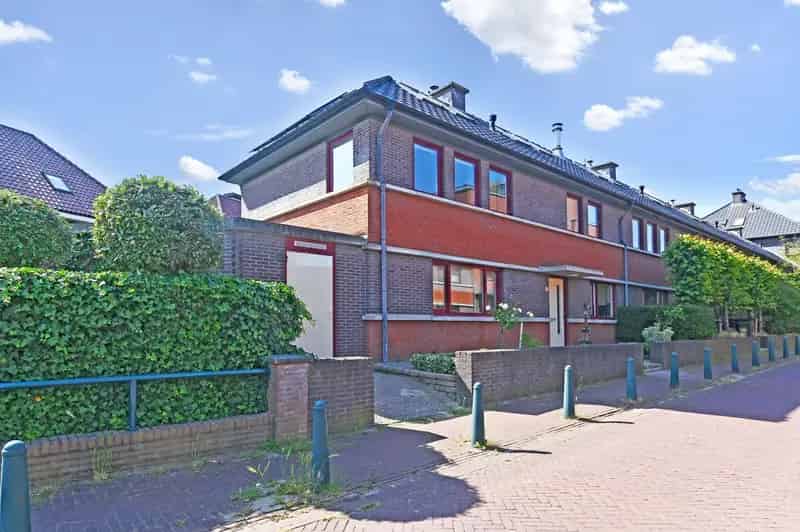 Huis te koop: Luchtenburglaan 19 2548 RB Den Haag 