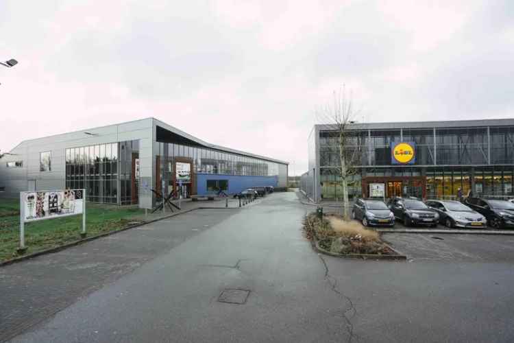 5600 m2 Winkelruimte te Huur Roermond Huis Tuin Boulevard