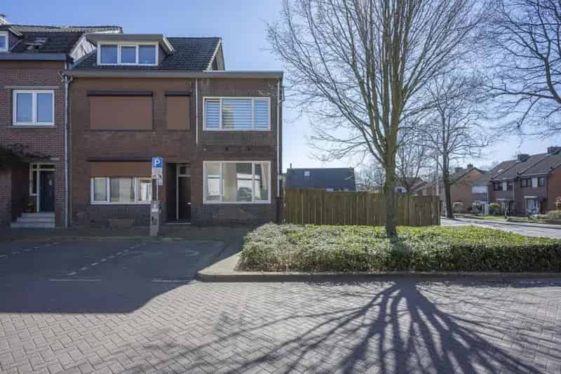 Hoekwoning Kerkrade 2 slaapkamers tuin dubbel glas