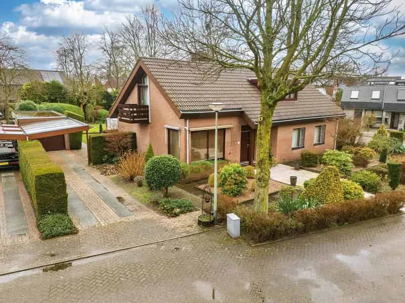 Vrijstaande woning 6 slaapkamers Grubbenvorst