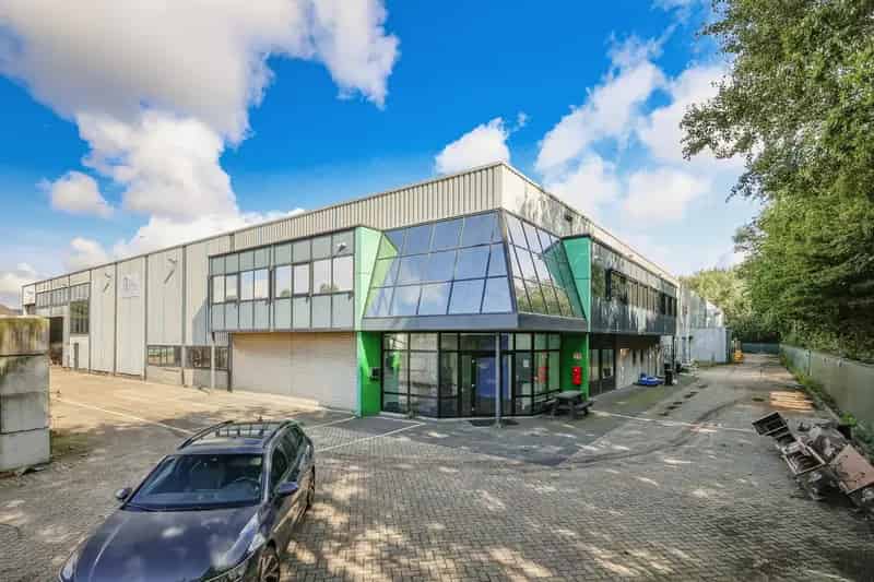 Bedrijfshal te Huur Amsterdam 5070m²