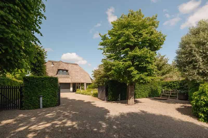 Luxe Villa aan de Vecht Weesp 6 slaapkamers 524m2