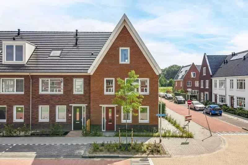 Ruime Familiewoning Uithoorn 163m2  Nabij Grote Steden