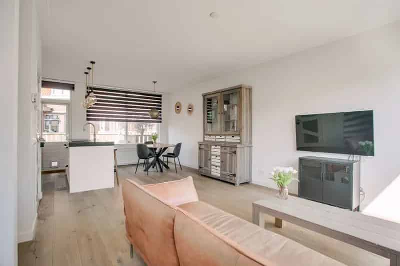 Appartement Leiden: 3 Verdiepingen 95m2 Dakterras Moderne Keuken