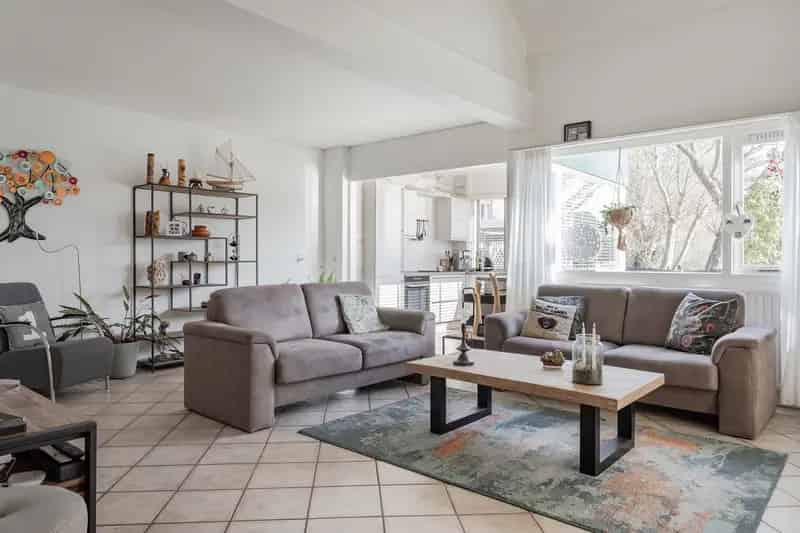 Huis te koop Zwaag: Ruime gezinswoning met uitbouw en levensloopbestendig wonen
