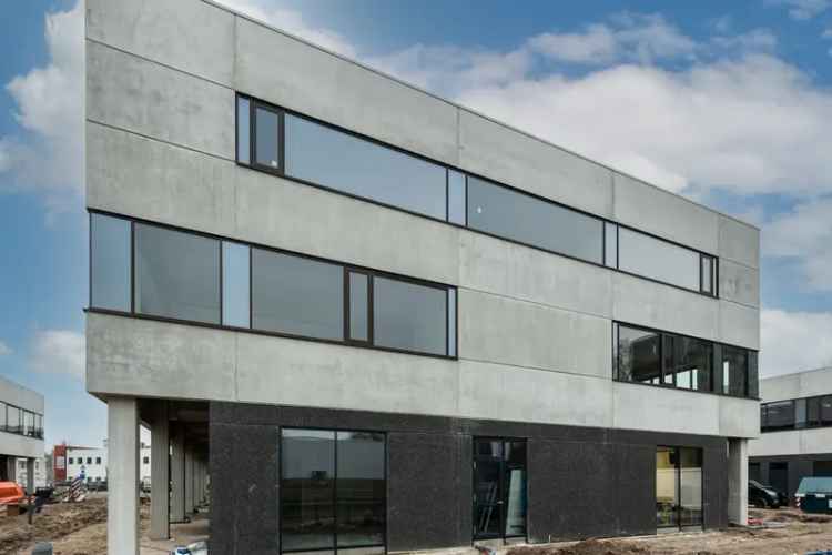 Kantoorruimte te Huur Hilversum 299m2 Uitzicht op Water