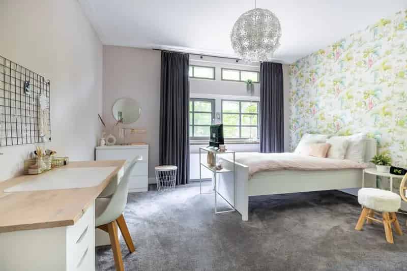 Luxe Tussenwoning Breda 5 slaapkamers 2 badkamers Plungepool