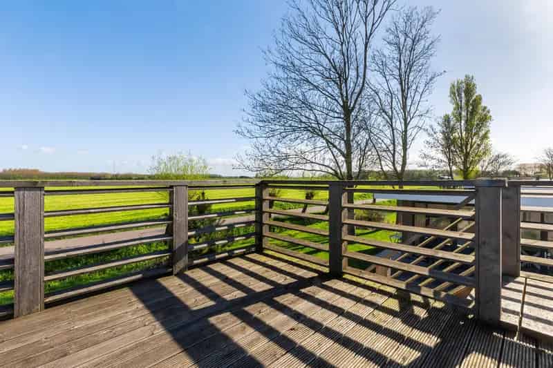 Luxe Chalet te koop met Dakterras en Uitzicht op Polders