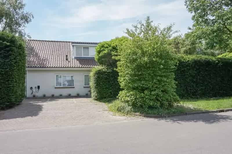 Vrijstaande Villa met Bedrijfsruimte Alkmaar