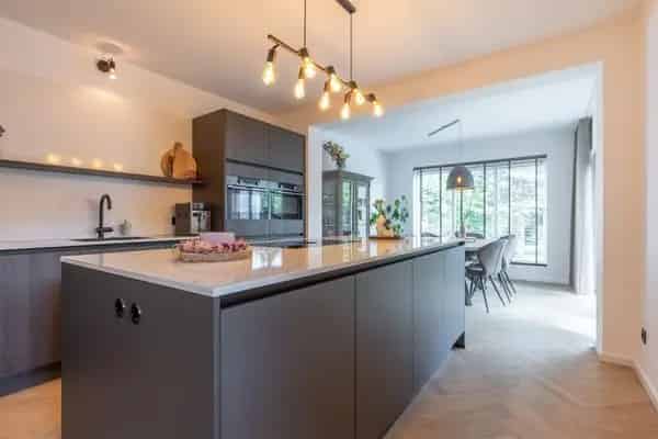 Gemoderniseerd Halfvrijstaand Huis 4 Slaapkamers Garage Tuin Sauna Jacuzzi