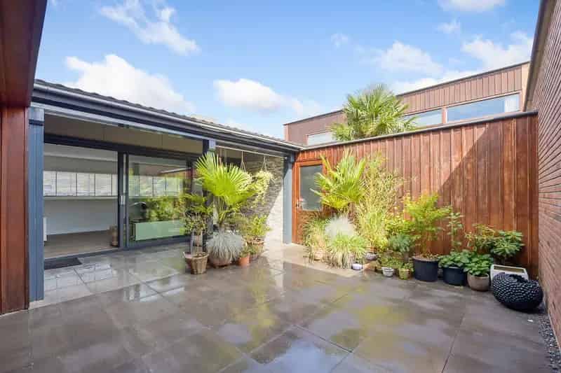 Sfeervolle Hoekwoning Amsterdam Zuidoost
