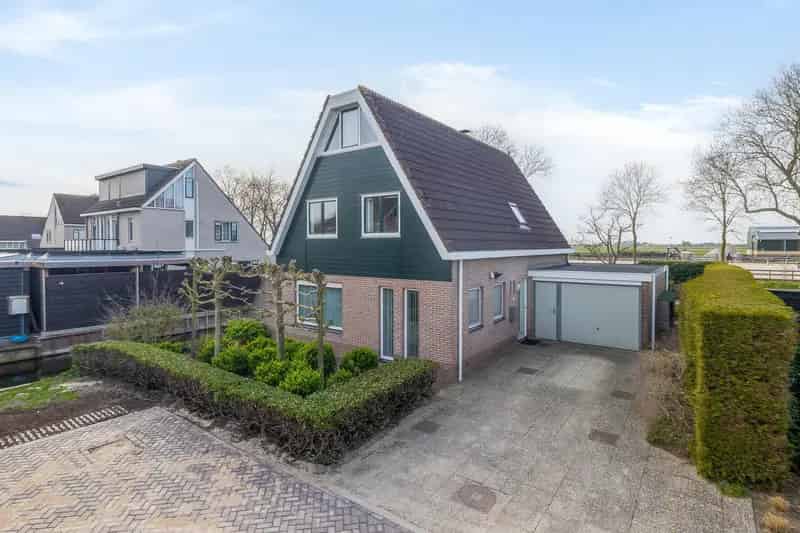 Vrijstaande woning Waddinxveen 4 slaapkamers ruime tuin