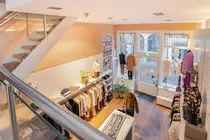 156 m2 Winkelruimte Deventer: Winkel en Wonen