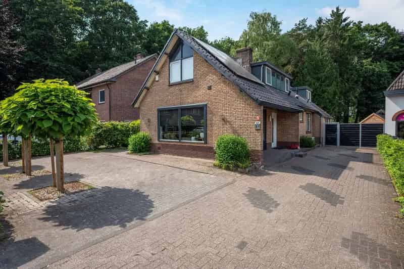 Huis Te Koop , 60, Ugchelseweg, Ugchelen, Gelderland