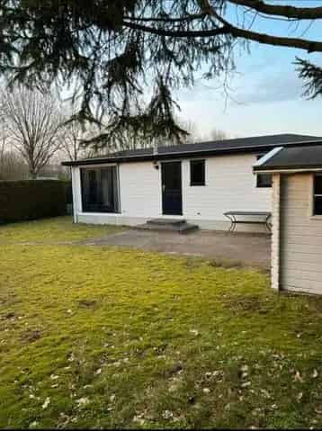 Chalet te huur Gemeubileerd 2 slaapkamers  geschikt voor gezinnen