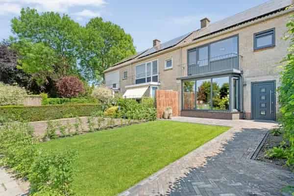 Ruime Tussenwoning Ommen 126m2 4 Slaapkamers Zonnepanelen
