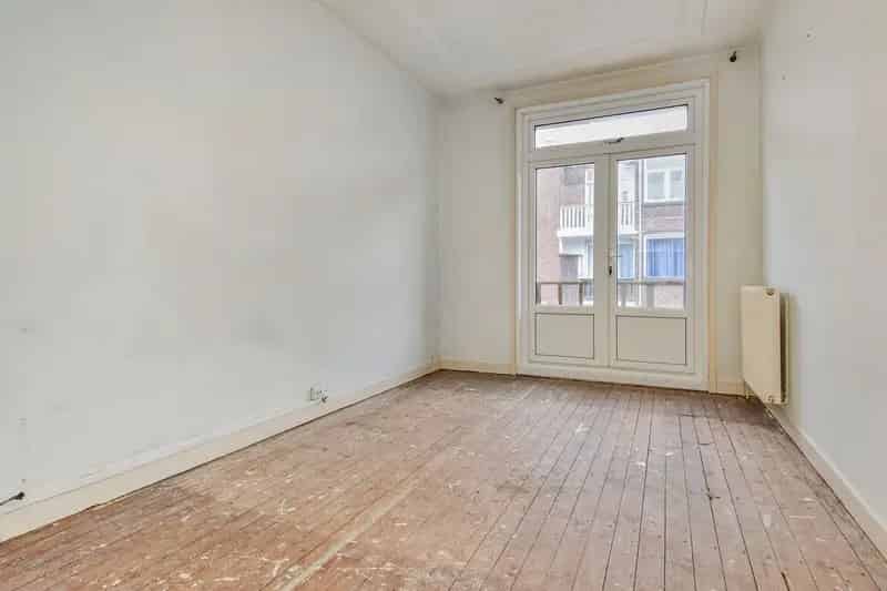 Appartement te koop Den Haag 3 4-kamer 2 slaapkamers balkon