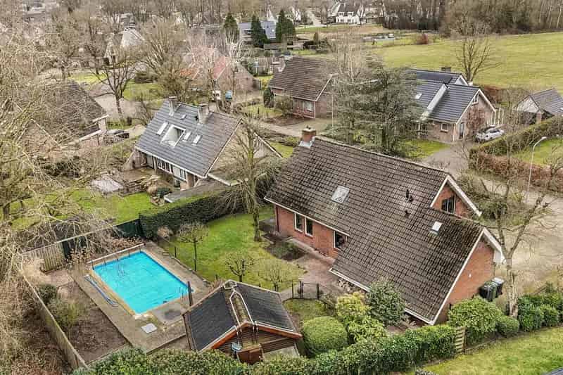 Semi-bungalow met zwembad en sauna Schoonebeek