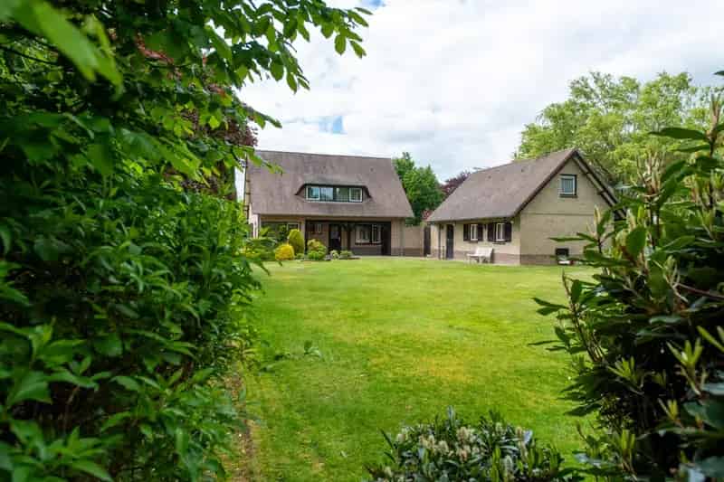 Vrijstaande Villa Berkel-Enschot 5 slaapkamers Grote Tuin