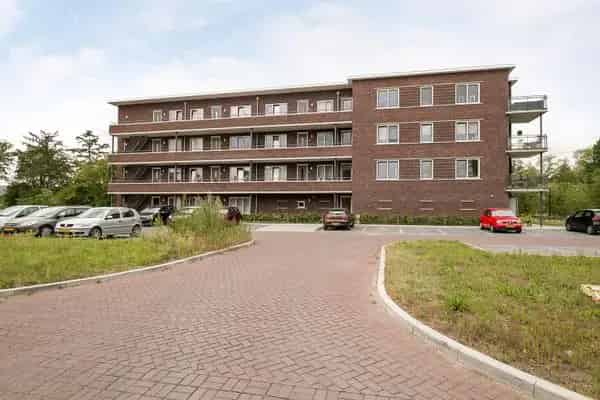 Ruim 3-Kamer Appartement 88m2 te huur in De Zon