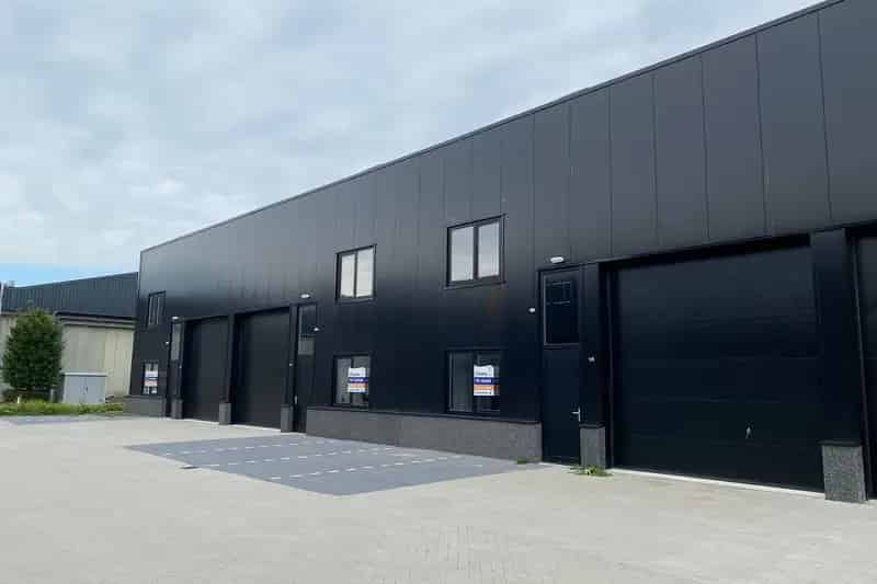 Bedrijfshal Numansdorp te huur Newtonstraat