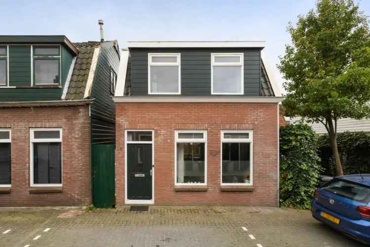 Eengezinswoning Te Koop in Zaandam, Noord-Holland